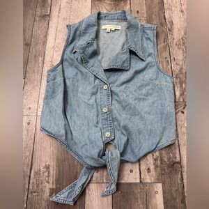 Anthropologie Pilcro Blue Denim Top Sleeve Vest Tie Front Light Lightweight 8